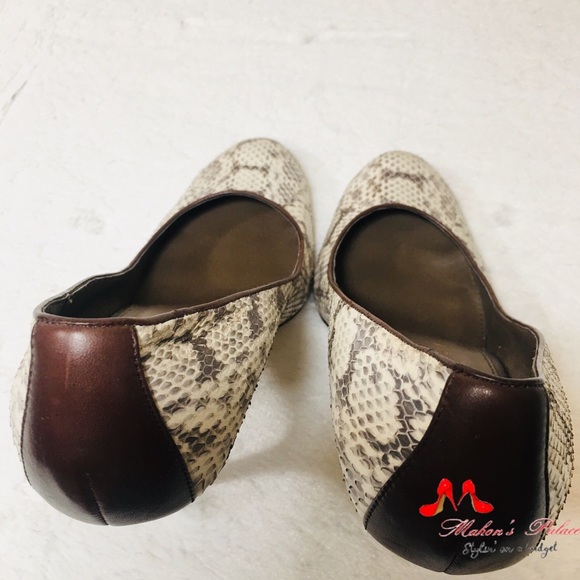 B. Makowsky Snake Skin Heels - Picture 6 of 7
